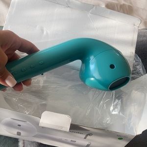 Turquoise Giant Speaker with USB and Bluetooth capable